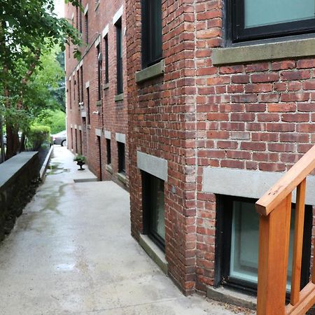A Stylish Stay With A King Bed And Heated Floors #27 Brookline Exterior photo